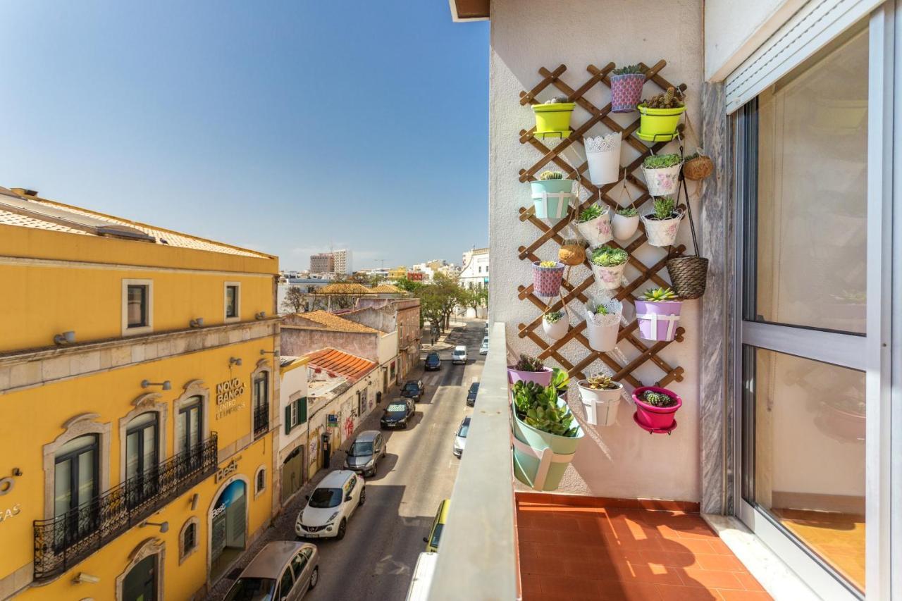 Magic Theatre Faro Center Apartment Exterior foto